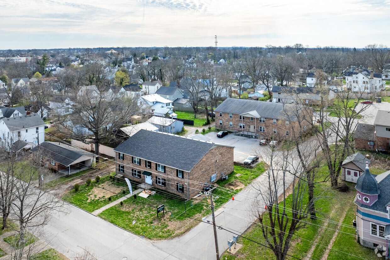 Aerial Photo - 337 S Burns Ave