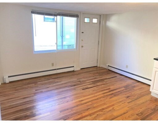 Foto del edificio - 146 Thorndike St