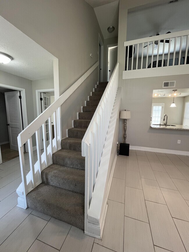 Foto del edificio - 420 Bristol Cove Rd
