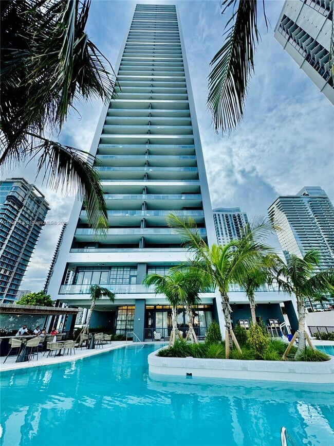 Foto del edificio - 159 NE 6th St