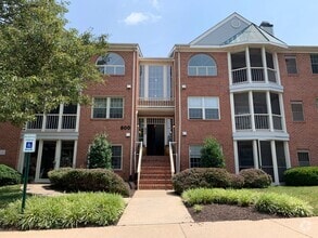 Building Photo - 800 Amber Tree Ct