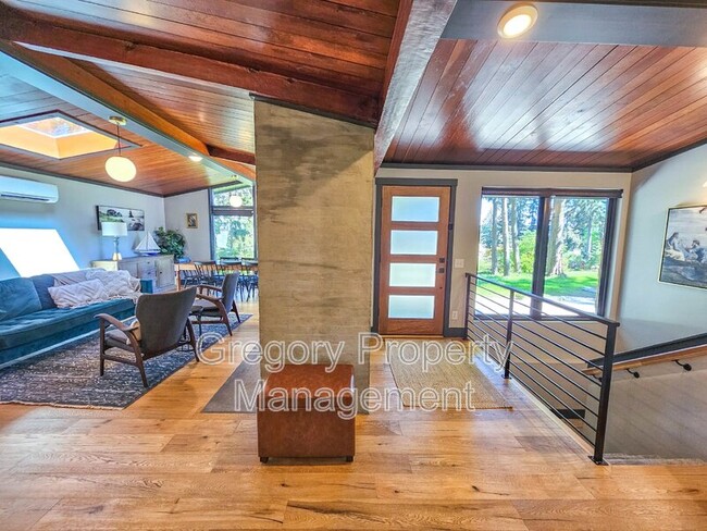 Foto del edificio - 16741 37th Ave NE