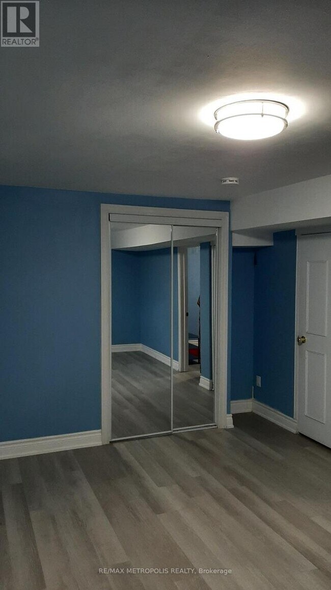 Building Photo - 235 Hupfield Trail