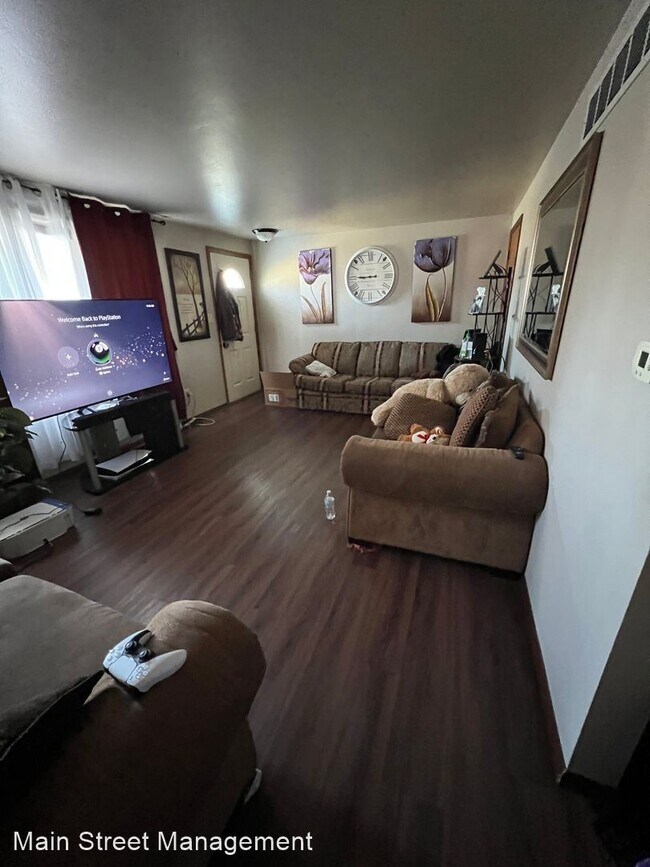 Foto del edificio - 2 br, 1 bath House - 240 N Locust St.
