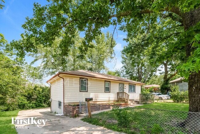 Foto del edificio - 7616 East 51st Terrace