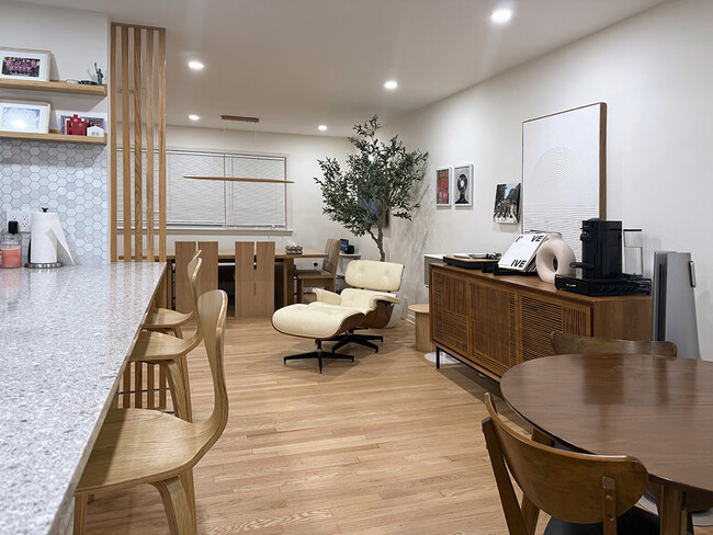 Building Photo - 2 Rossett St