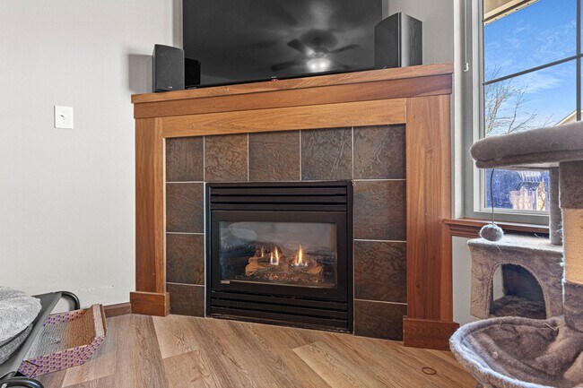Foto del edificio - 1556 Burr Dr