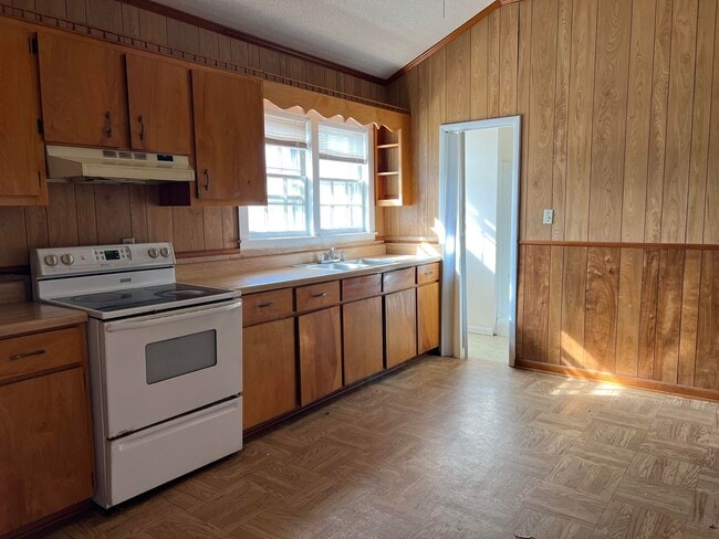 Building Photo - 2BR/1BA located near Dothan, AL airport