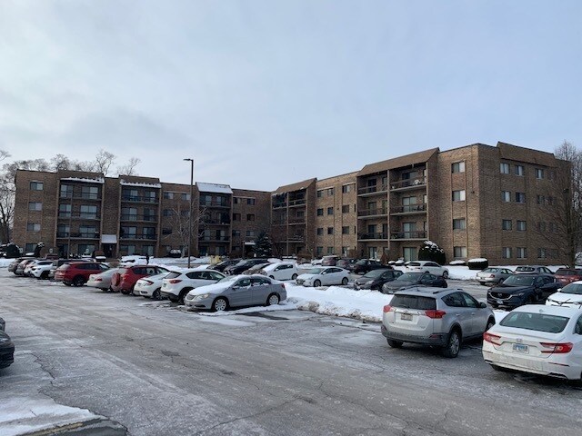 Primary Photo - 1400 N Elmhurst Rd