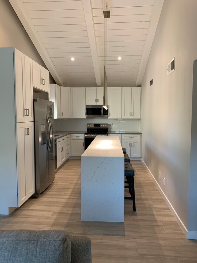 Foto del edificio - 6438 N 77th Way