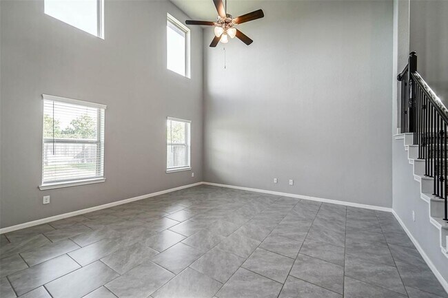 Building Photo - 7319 Barrington Ridge Ln