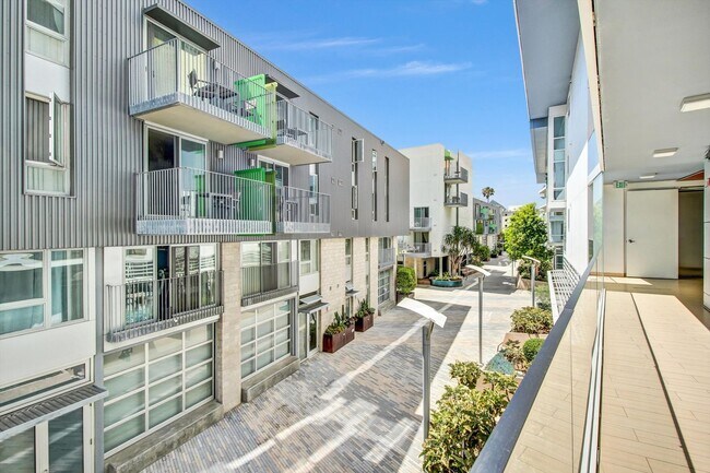 Foto del edificio - 1705 Ocean Ave