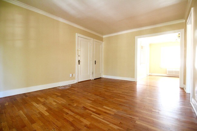 Foto del edificio - 4337 Mercier St