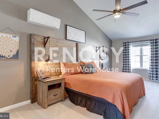 Foto del edificio - 695 209th St