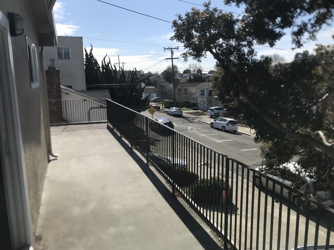 Deck - 515 Kains Ave