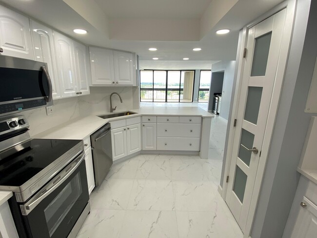 Building Photo - 2400 Presidential Way