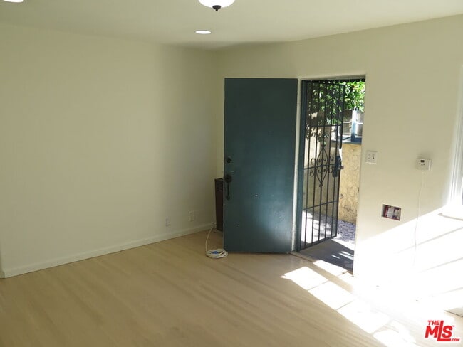 Foto del edificio - 2128 20th St