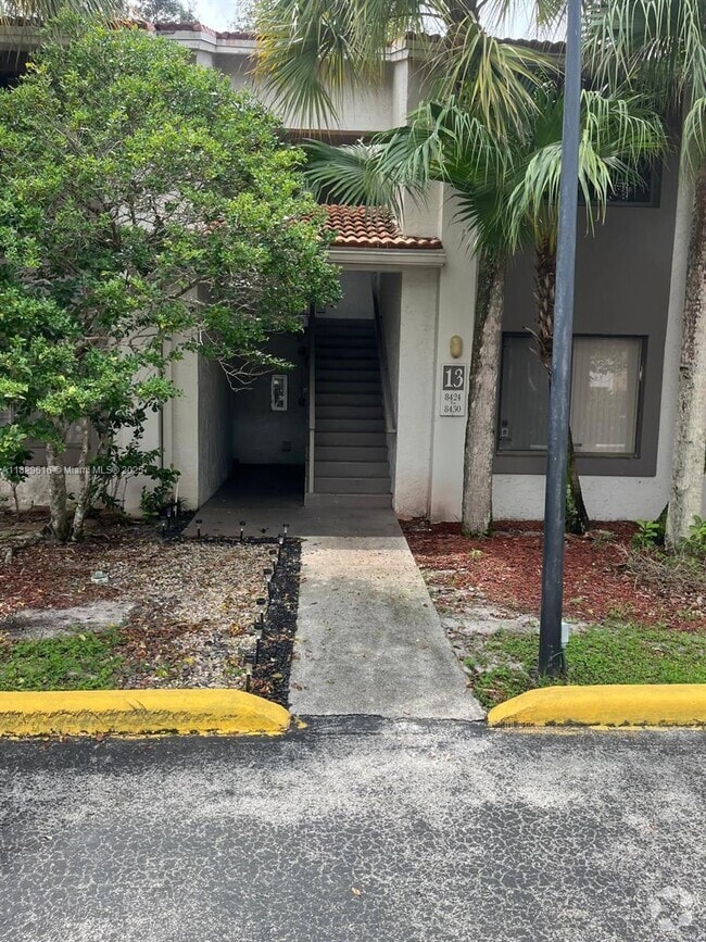 Building Photo - 8430 Coral Lake Way