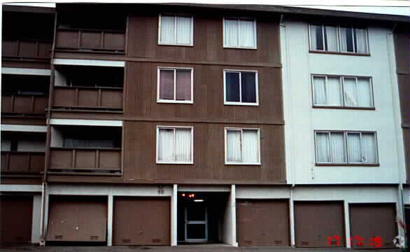 Foto del edificio - 90 Ward Ct
