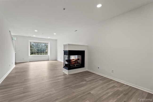 Foto del edificio - 3094 Camden Dr