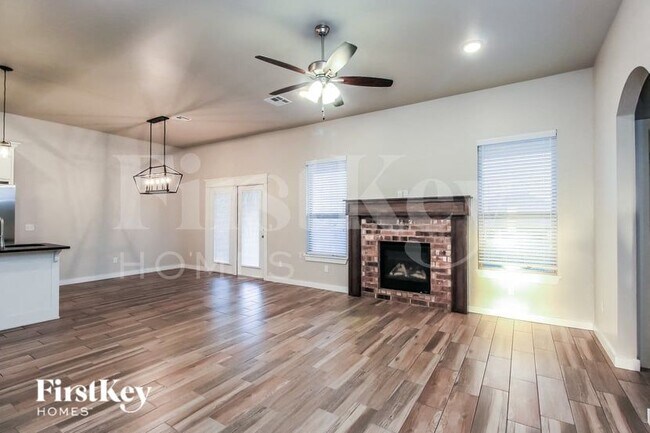 Foto del edificio - 3524 Upland Ridge Dr