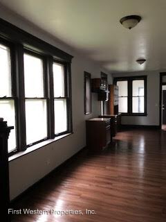 Building Photo - 3042 W Cullerton St