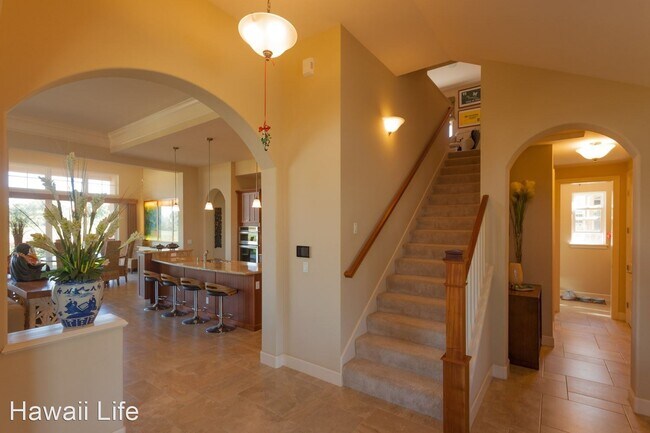 Building Photo - 3 br, 2.5 bath House - 842 Umeke St Hokula...