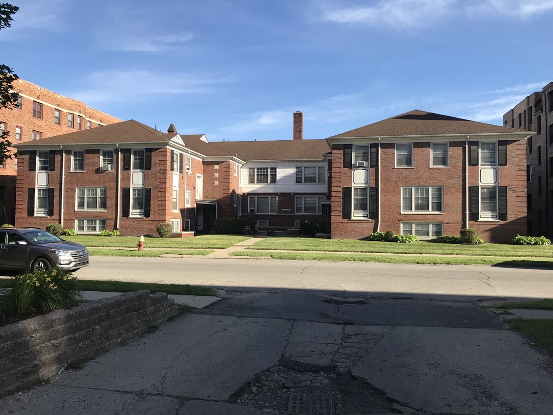 Primary Photo - 255 Merton Rd