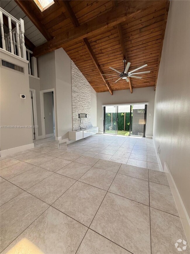 Building Photo - 2312 SW 81st Ave