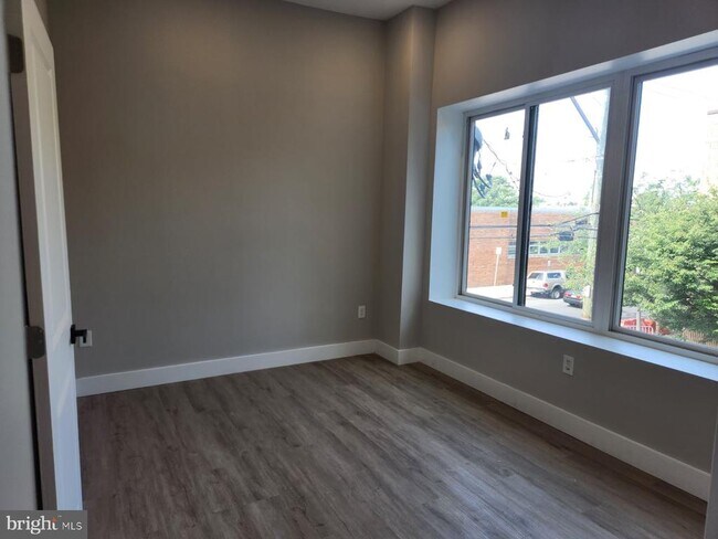 Foto del edificio - 2535-37 S 13th St