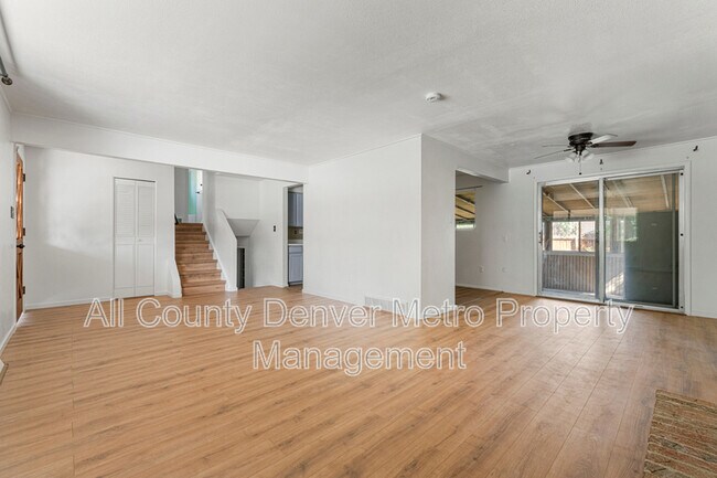 Foto del edificio - 11741 W 70th Pl