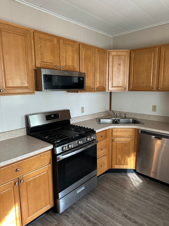 Kitchen - 19 S 24th St