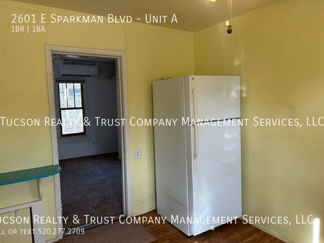 Building Photo - 2601 N Sparkman Blvd