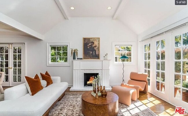 Foto del edificio - 1608 Courtney Ave