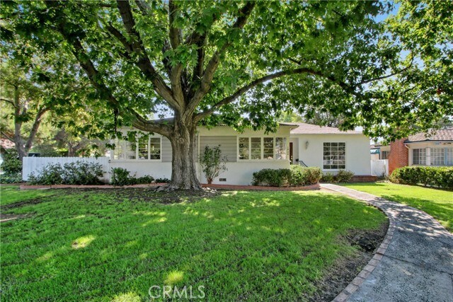 Foto principal - 1900 Kerns Ave