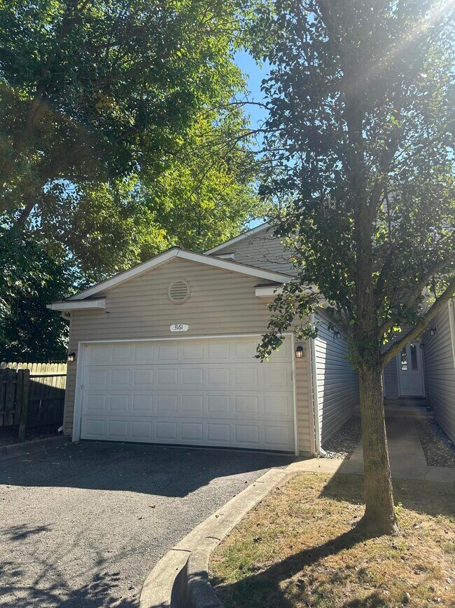 Foto del edificio - 3161 Kassab Ln