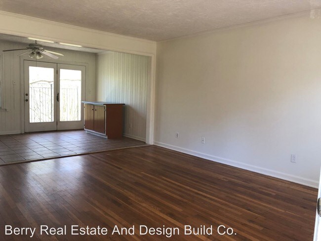 Building Photo - 4 br, 2.5 bath House - 890 Gaylemont Circle