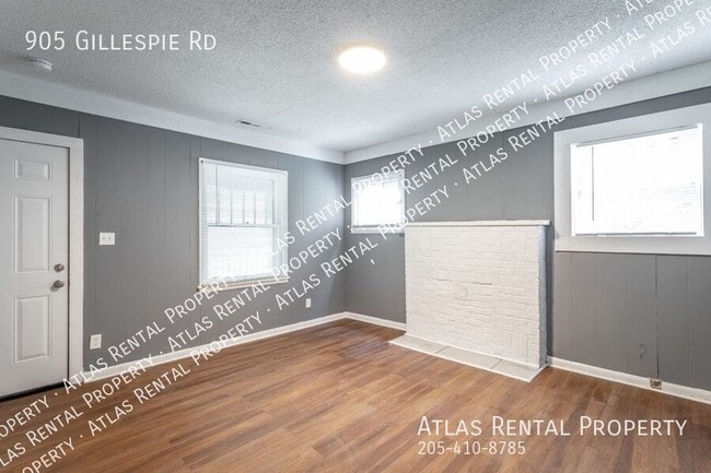 Photo - 905 Gillespie Rd House