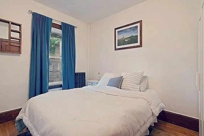 Foto del edificio - 762 Columbia Rd