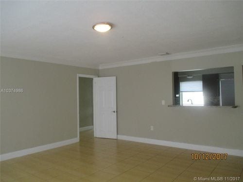 Building Photo - 50 Park Dr