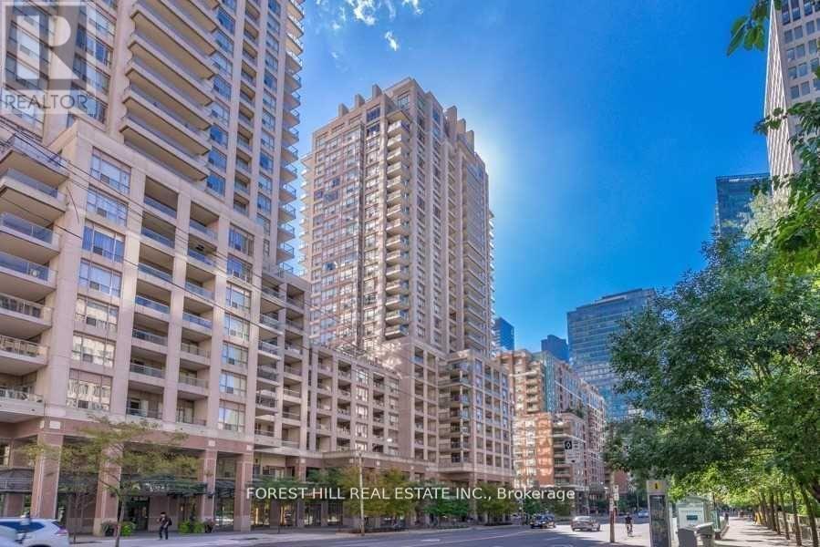 Photo principale - 909-1909 Bay St.