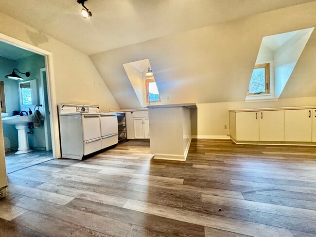 Foto del edificio - 1550 Indian Valley Rd