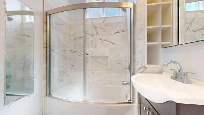 Foto del edificio - Charming 1-Bedroom Retreat in the Heart of San Francisco – Potrero Hill