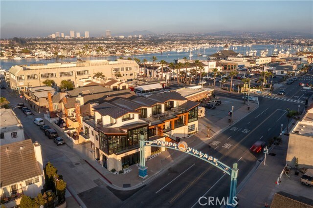 Primary Photo - 500 E Balboa Blvd