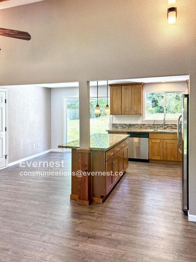 Foto del edificio - 44604 SE 151st St
