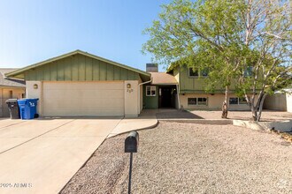Building Photo - 230 E Strahan Dr