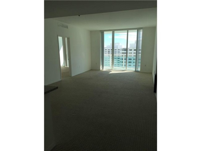 Building Photo - 951 Brickell Ave