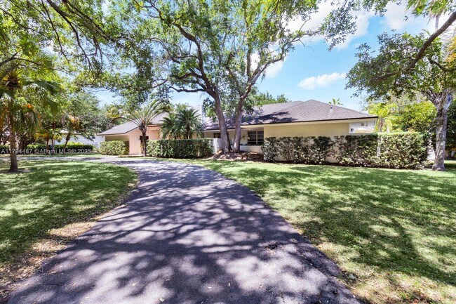 Foto del edificio - 6255 SW 99th Terrace