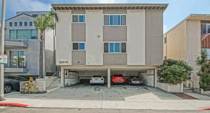 Primary Photo - 1500 Manhattan Ave