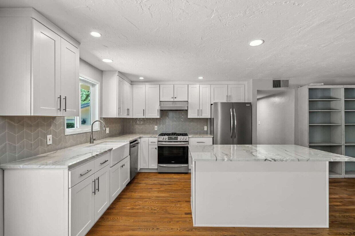 Foto principal - 295 Orange Ave
